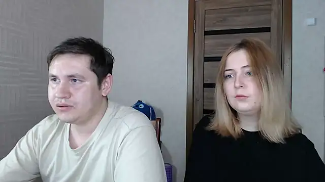 Snapshot of Kristy-Max chatting on January 14, 2025, 12:45 pm Kristy-Max online show from January 14, 2025, 12:45 pm