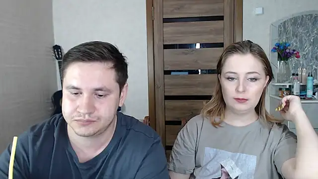 Snapshot of Kristy-Max chatting on February 13, 2025, 5:54 pm Kristy-Max online show from February 13, 2025, 5:54 pm