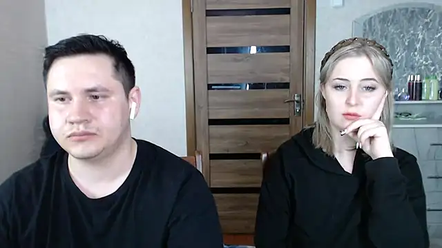 Snapshot of Kristy-Max chatting on March 2, 2025, 10:05 pm Kristy-Max online show from March 2, 2025, 10:05 pm