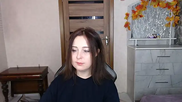 Kristy-Max online show from October 16, 2025, 8:32 pm