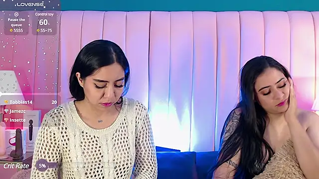 Snapshot of KarolandMichel chatting on February 13, 2025, 2:42 pm KarolandMichel online show from February 13, 2025, 2:42 pm