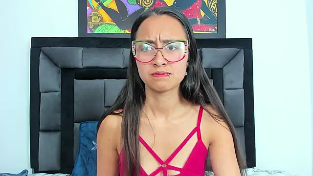 tatiana valencia online show from January 8, 2025, 6:20 pm