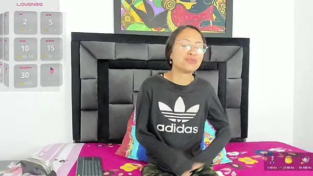 tatiana valencia online show from March 10, 2025, 12:26 pm