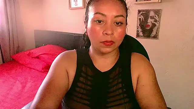 Snapshot of zaray_bella chatting on June 24, 2026, 8:52 pm zaray bella online show from June 24, 2026, 8:52 pm