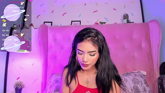 Snapshot of Giovanna_oliveira chatting on December 4, 2024, 11:52 am Giovanna oliveira online show from December 4, 2024, 11:52 am