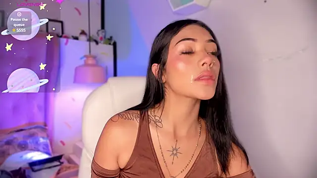 Snapshot of Giovanna_oliveira chatting on January 7, 2025, 5:33 am Giovanna oliveira online show from January 7, 2025, 5:33 am