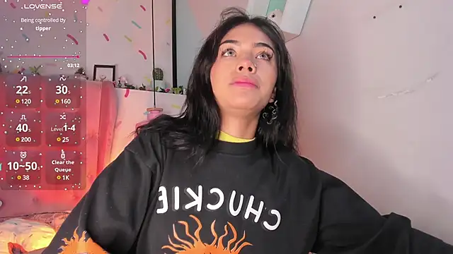 Snapshot of Giovanna_oliveira chatting on February 6, 2025, 5:03 am Giovanna oliveira online show from February 6, 2025, 5:03 am