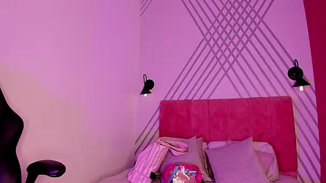 Snapshot of Giovanna_oliveira chatting on November 3, 2025, 11:22 am Giovanna oliveira online show from November 3, 2025, 11:22 am