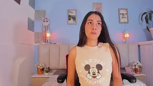 Snapshot of lyzzi_smith01 chatting on December 11, 2024, 7:36 pm lyzzi smith01 online show from December 11, 2024, 7:36 pm