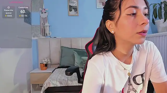 Snapshot of lyzzi_smith01 chatting on December 30, 2024, 7:32 pm lyzzi smith01 online show from December 30, 2024, 7:32 pm