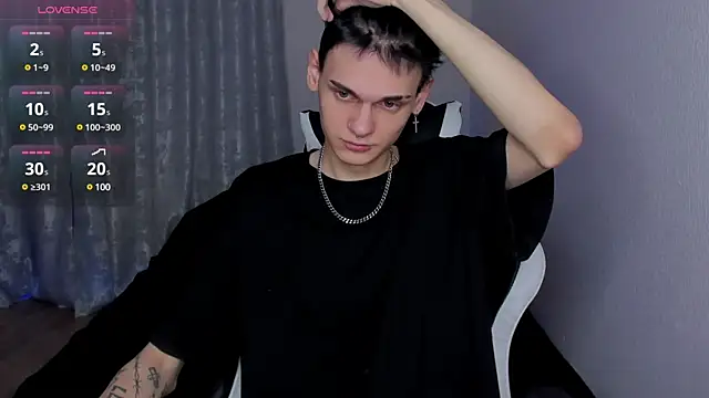 Snapshot of CHERLYBAY chatting on February 22, 2025, 10:20 pm CHERLYBAY online show from February 22, 2025, 10:20 pm