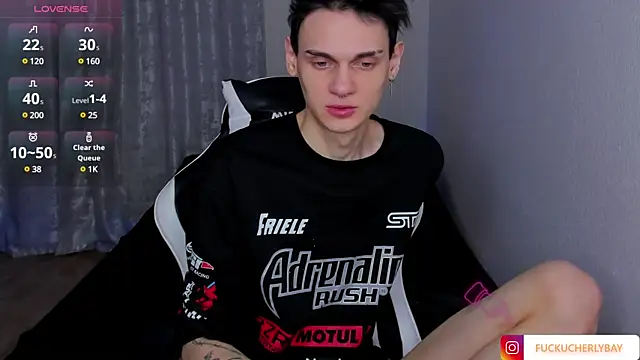 Snapshot of CHERLYBAY chatting on February 24, 2025, 8:36 pm CHERLYBAY online show from February 24, 2025, 8:36 pm