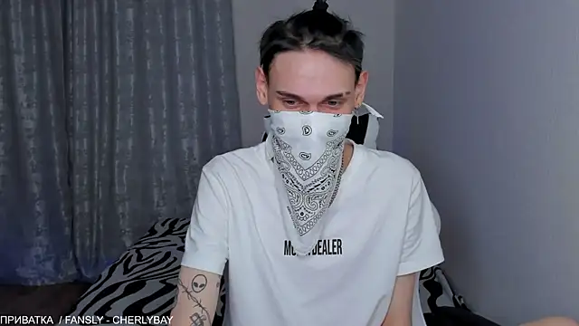 Snapshot of CHERLYBAY chatting on March 1, 2025, 11:04 pm CHERLYBAY online show from March 1, 2025, 11:04 pm