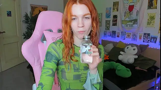 Sunny Elly online show from March 17, 2025, 6:07 am