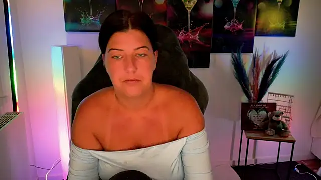 NatiLove35 online show from September 27, 2025, 5:23 am