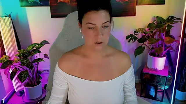 NatiLove35 online show from February 4, 2026, 5:52 pm