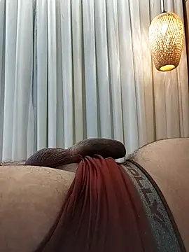 Snapshot of roladuraPr chatting on October 14, 2025, 2:01 am roladuraPr online show from October 14, 2025, 2:01 am