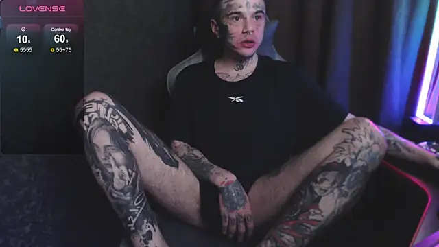 lonelycrystal online show from January 6, 2025, 11:20 pm