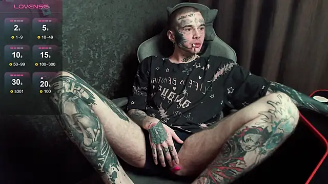 lonelycrystal online show from September 30, 2025, 7:52 pm