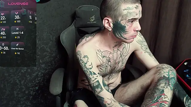 lonelycrystal online show from October 1, 2025, 8:37 pm