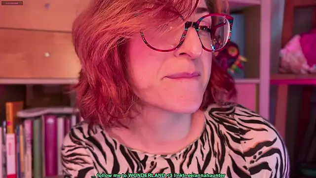 AnnaHaunter18 online show from March 10, 2025, 7:50 pm