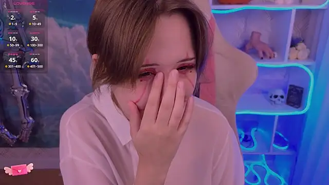 Mary uw online show from October 31, 2025, 3:07 am