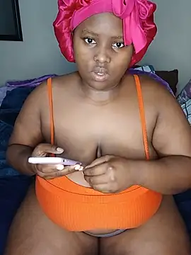 Snapshot of queenxdede chatting on May 15, 2026, 4:03 pm queenxdede online show from May 15, 2026, 4:03 pm