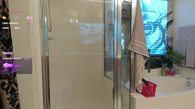 Peaches N Kreme online show from February 18, 2025, 10:14 pm