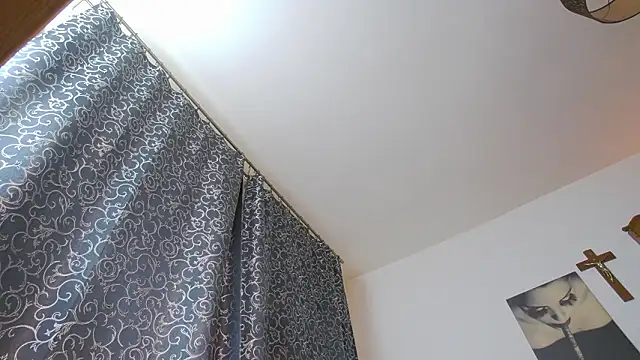 Snapshot of AnyaRose chatting on March 10, 2026, 9:03 am AnyaRose online show from March 10, 2026, 9:03 am