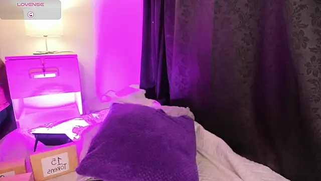 Mia ross16 online show from January 29, 2025, 7:11 pm