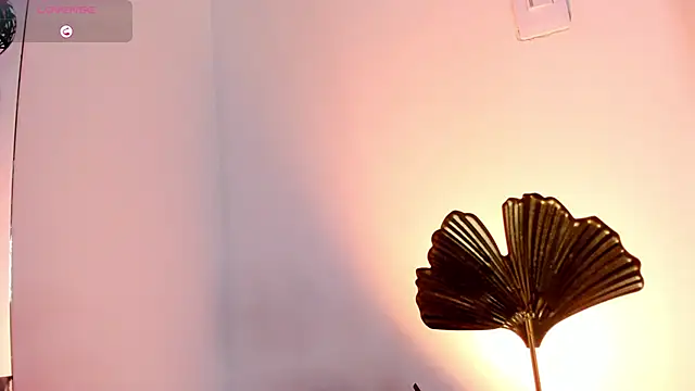 Mia ross16 online show from February 7, 2025, 7:38 pm