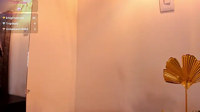 Mia ross16 online show from February 9, 2025, 10:21 pm