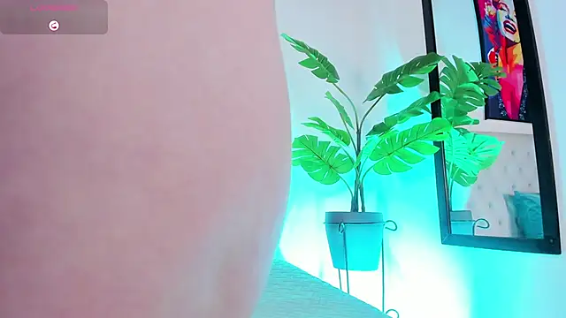 Mia ross16 online show from February 22, 2025, 5:02 pm