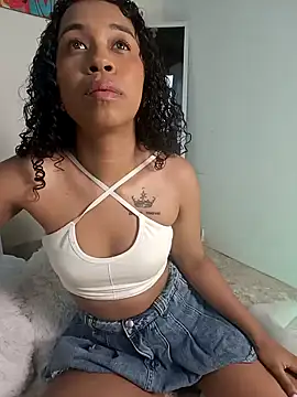 bella  honey online show from January 12, 2025, 8:57 pm