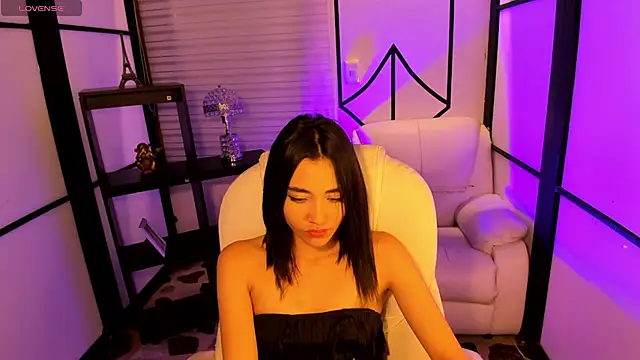 Snapshot of lilithTeen1_ chatting on December 21, 2024, 10:39 am lilithTeen1 online show from December 21, 2024, 10:39 am