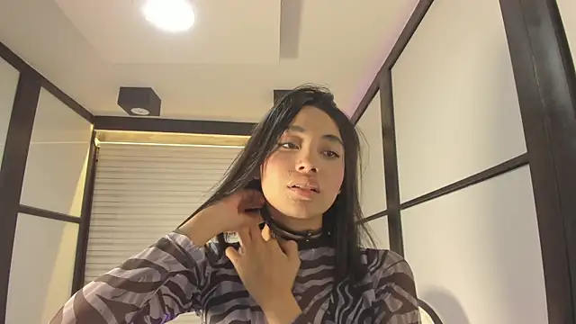 Snapshot of lilithTeen1_ chatting on February 11, 2025, 7:33 am lilithTeen1 online show from February 11, 2025, 7:33 am