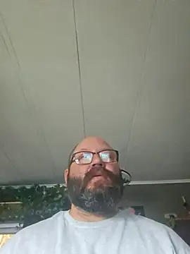 RedneckWants2PlayNow online show from November 18, 2025, 3:16 pm