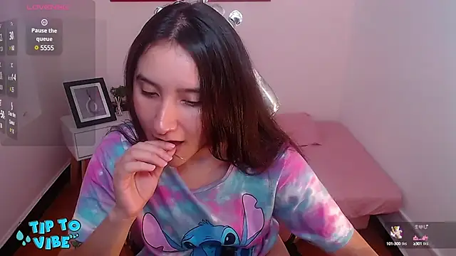 Snapshot of sweetyy_lollipop chatting on February 10, 2025, 7:49 pm sweetyy lollipop online show from February 10, 2025, 7:49 pm