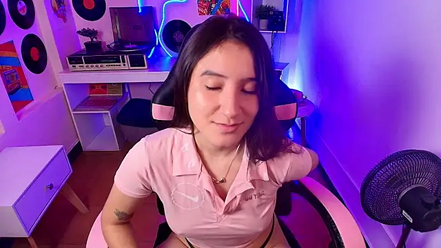 Snapshot of sweetyy_lollipop chatting on March 11, 2025, 11:44 am sweetyy lollipop online show from March 11, 2025, 11:44 am