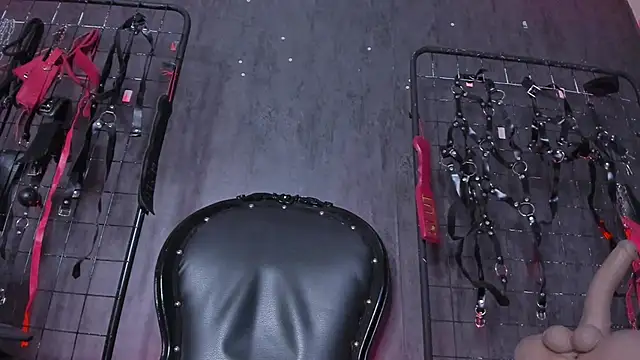 Carolina Arias online show from November 2, 2025, 7:05 pm