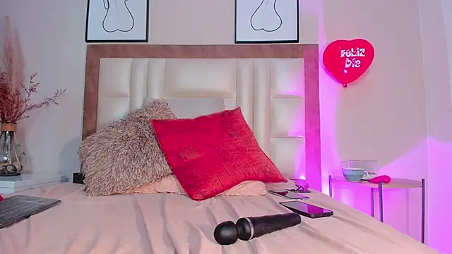 MelissaFoxx online show from February 17, 2025, 3:09 pm