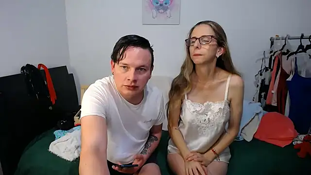 jade and jack online show from March 8, 2025, 6:32 am