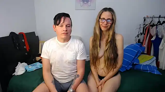jade and jack online show from March 15, 2025, 8:37 am