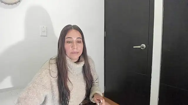 Snapshot of electra_hunt chatting on December 14, 2024, 11:45 pm electra hunt online show from December 14, 2024, 11:45 pm