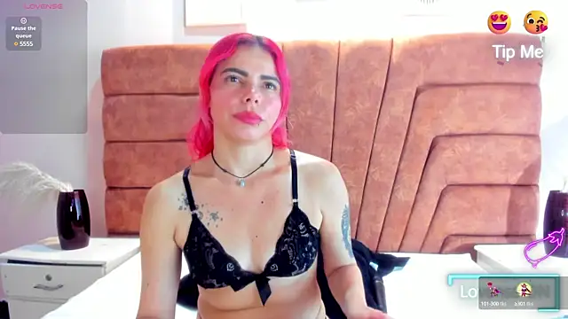 NIKI SANTANA online show from January 17, 2025, 4:28 am