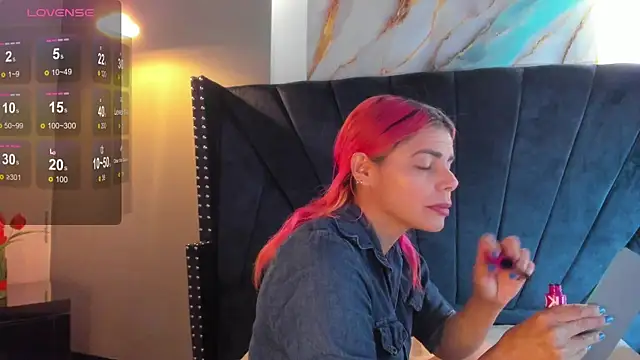 NIKI SANTANA online show from October 9, 2025, 3:59 am