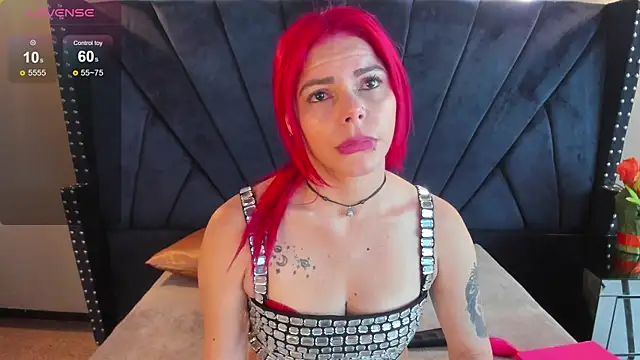 NIKI SANTANA online show from October 14, 2025, 3:51 am