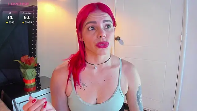 NIKI SANTANA online show from October 21, 2025, 3:51 am