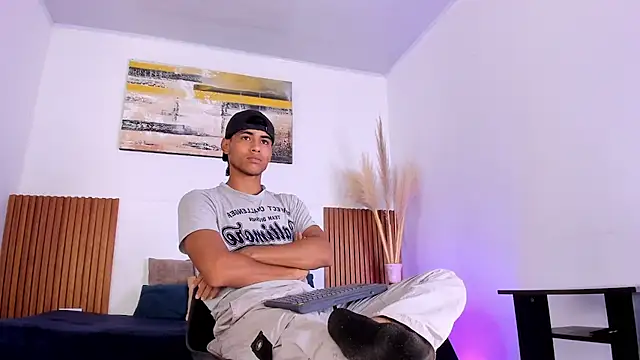 zander 2120 online show from November 18, 2025, 2:32 pm