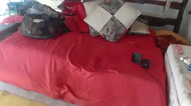 laye19 online show from March 4, 2025, 7:32 pm